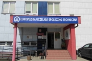 uczelnia wejście