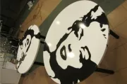 TVP   stoliki  z  M.Monroe